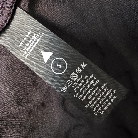 Balance Athletica Black Biker Shorts With Velour Cheetah Print, Size Small - Picture 5 of 5